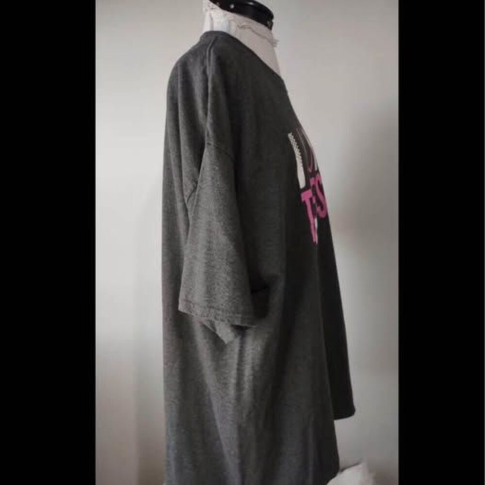 2X Hanes Gray Tee-Shirt (I Love Tennessee T) length=31” pit-pit=25” C5626 - Picture 4 of 5